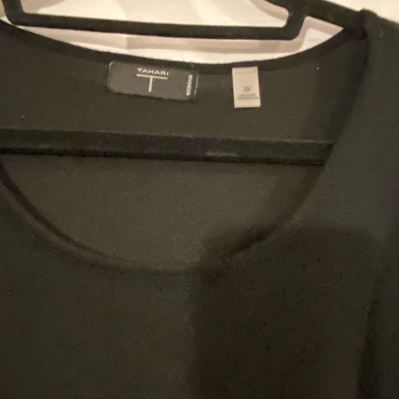 Tahari womens black lightweight long sweater size 2X Scandinavian minimalist - Picture 3 of 8